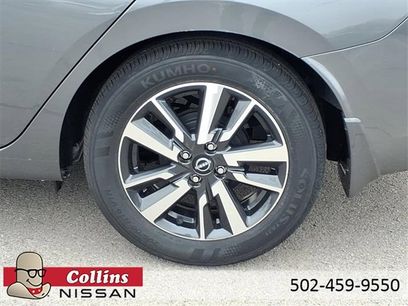 New 2025 Nissan Versa SV w/ Trunk Package