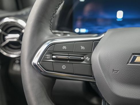 Used 2026 Chevrolet Equinox LT image 18