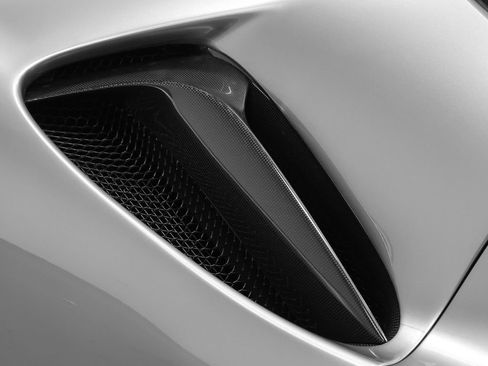Certified 2023 Ferrari SF90 Stradale AWD/4WD image 33
