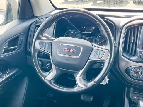 Used 2022 GMC Canyon AT4 image 40