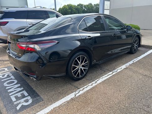 Used 2023 Toyota Camry SE FWD image 25