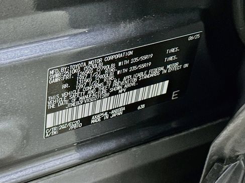 Used 2025 Toyota RAV4 XSE w/ Weather Package AWD/4WD image 34