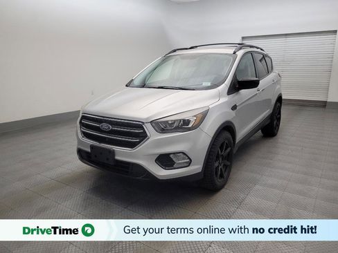 Used 2019 Ford Escape SE FWD image 1