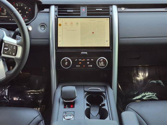 Certified 2025 Land Rover Discovery S AWD/4WD image 15