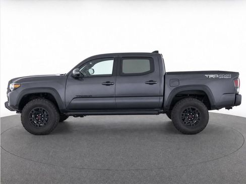 Used 2021 Toyota Tacoma TRD Off-Road w/ Technology Package AWD/4WD image 2