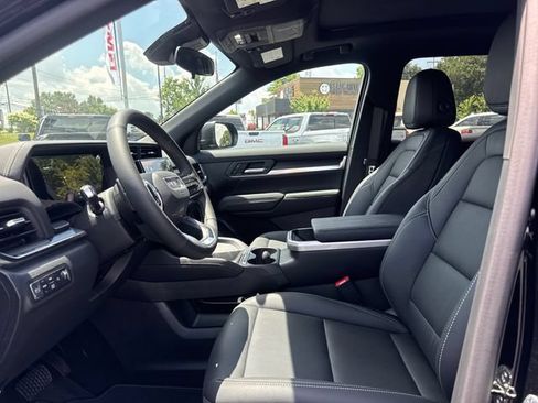 New 2026 GMC Terrain Elevation w/ Elevation Premium Package AWD/4WD image 13