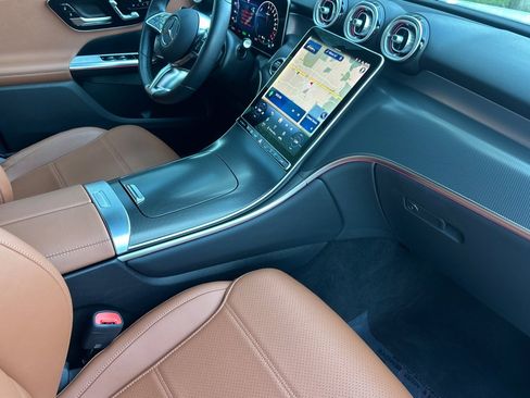 Used 2025 Mercedes-Benz GLC 350e 4MATIC image 20