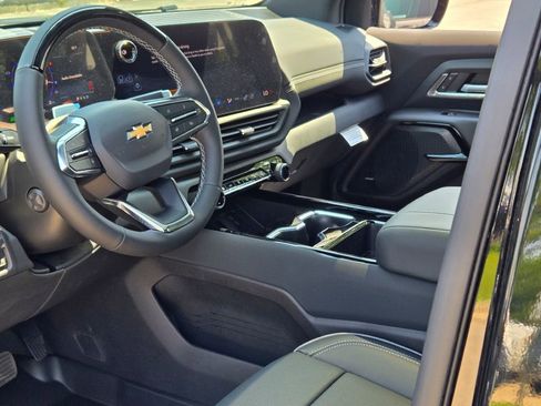 New 2026 Chevrolet Silverado EV LT image 23