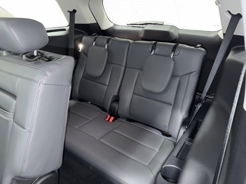 New 2026 Ford Explorer Active w/ Active Comfort Package image 37