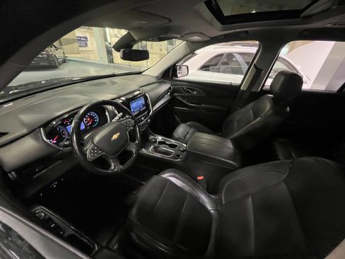 Used 2021 Chevrolet Traverse Premier w/ Redline Edition image 6