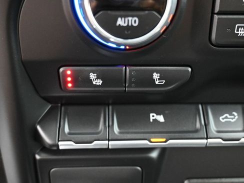 Used 2022 Chevrolet Silverado 1500 RST w/ Redline Edition image 21