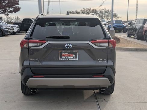 Used 2023 Toyota RAV4 Limited image 7