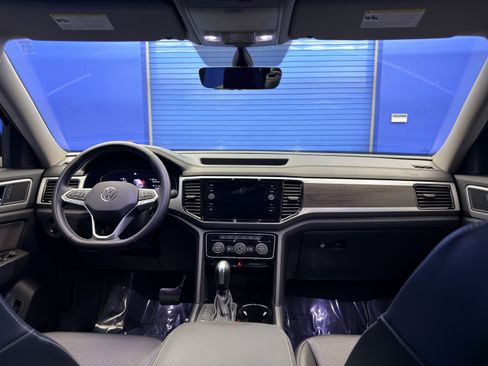 Used 2023 Volkswagen Atlas SE w/ Black Wheel Package image 28