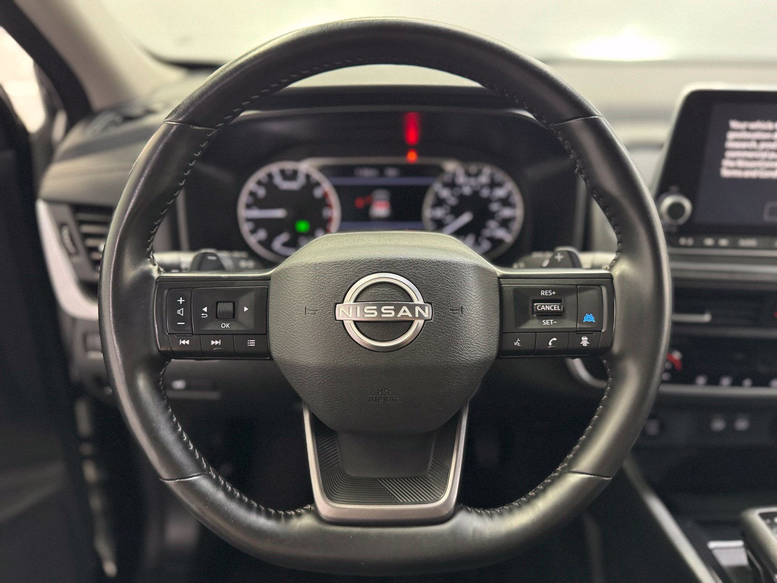Certified 2025 Nissan Rogue SV AWD/4WD image 23