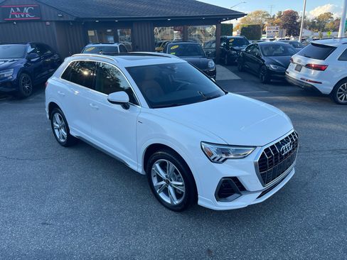Used 2023 Audi Q3 2.0T Premium w/ Convenience Package image 19