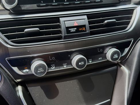 Used 2020 Honda Accord LX image 14