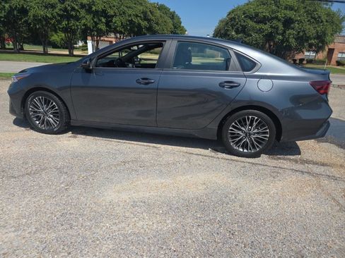 Used 2024 Kia Forte GT-Line w/ GT-Line Premium Package FWD image 8