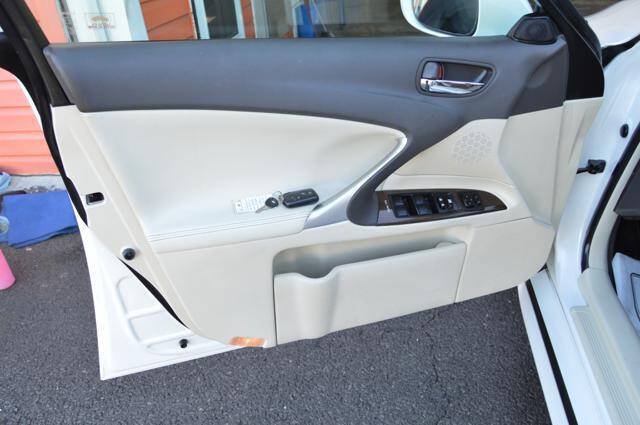 Used 2011 Lexus IS 250 AWD w/ Premium Pkg Value Edition image 30