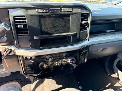 Used 2024 Ford F250 XL w/ STX Appearance Package AWD/4WD image 24