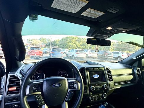 Used 2020 Ford Expedition Max XLT w/ Equipment Group 202A AWD/4WD image 5