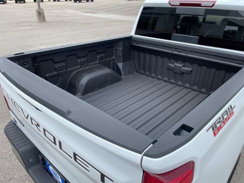 New 2026 Chevrolet Silverado 1500 LT Trail Boss AWD/4WD image 12