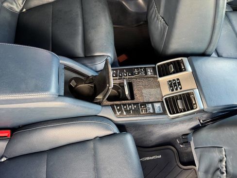 Used 2012 Porsche Panamera S RWD image 8