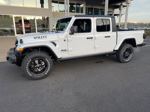 New 2026 Jeep Gladiator Sport image 1