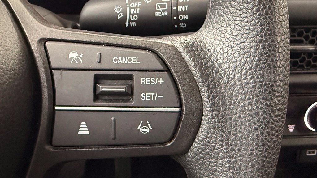 Used 2025 Honda HR-V LX image 30