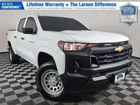 Used 2024 Chevrolet Colorado W/T w/ Safety Package image 1