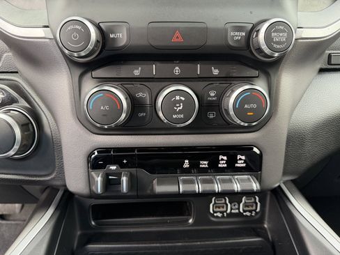 Used 2022 RAM 1500 Big Horn image 25
