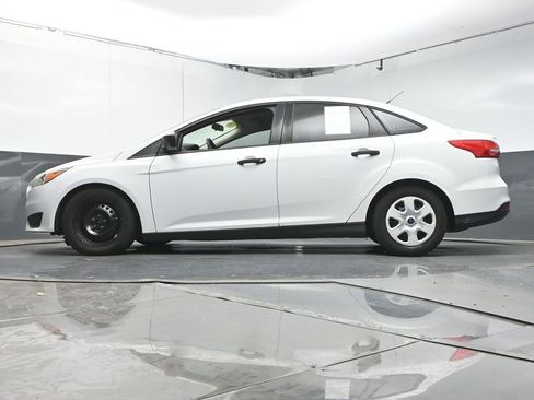 Used 2016 Ford Focus S FWD image 32