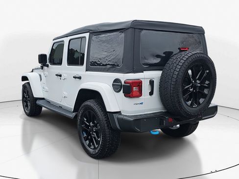 Used 2023 Jeep Wrangler Unlimited Sahara w/ Cold Weather Group image 7