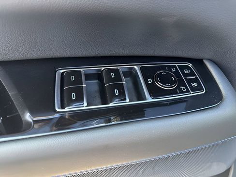 Used 2025 Cadillac Escalade IQ Luxury 1 AWD/4WD image 28