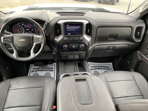 Used 2022 Chevrolet Silverado 3500 LTZ w/ LTZ Convenience Package image 39