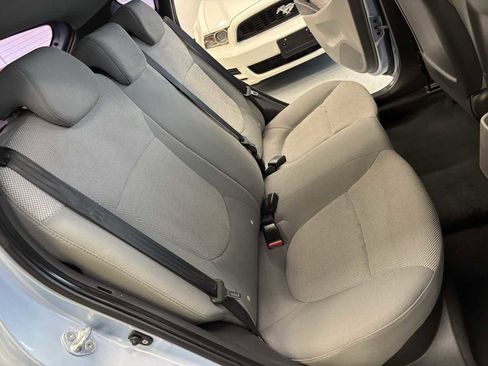 Used 2012 Hyundai Accent GS image 23