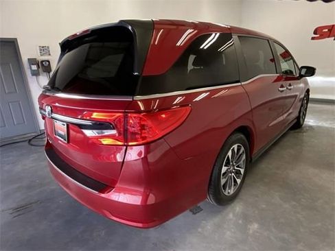 Used 2024 Honda Odyssey EX-L image 17