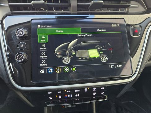 Used 2023 Chevrolet Bolt EUV LT w/ Comfort Package image 41