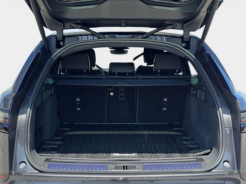 New 2026 Land Rover Range Rover Velar S AWD/4WD image 12