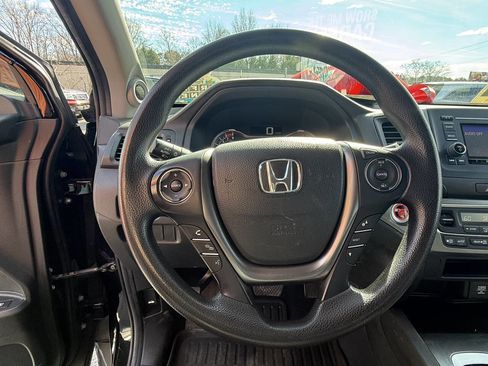 Used 2019 Honda Ridgeline Sport image 12