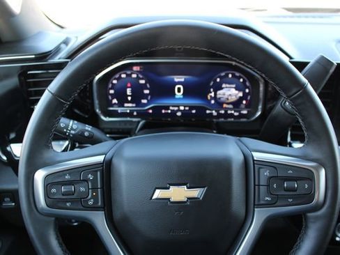 Used 2024 Chevrolet Silverado 1500 LT image 15