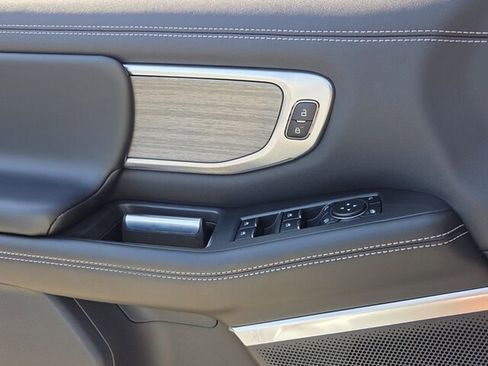 New 2025 Ford Expedition Platinum w/ Driver's Package image 29