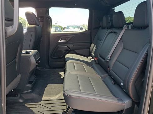 Used 2025 Chevrolet Silverado EV RST AWD/4WD image 18