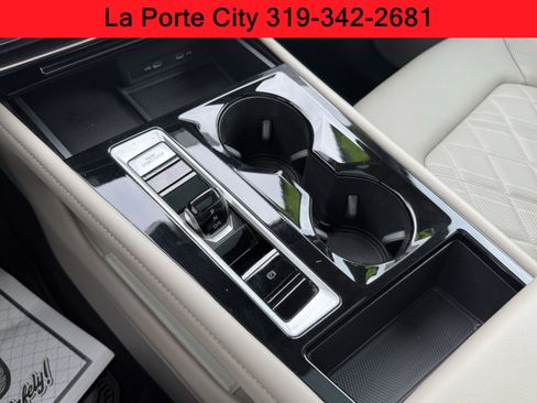Used 2024 Volkswagen Atlas SEL Premium R-Line AWD/4WD image 21