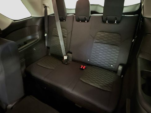 Used 2023 Nissan Pathfinder S AWD/4WD image 29