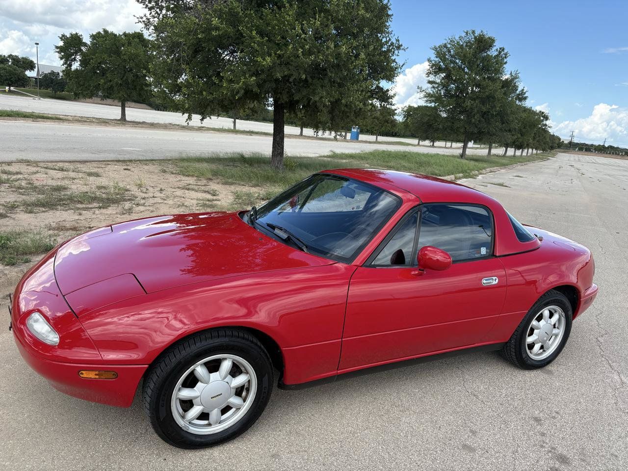 Used 1991 MAZDA MX-5 Miata RWD image 7