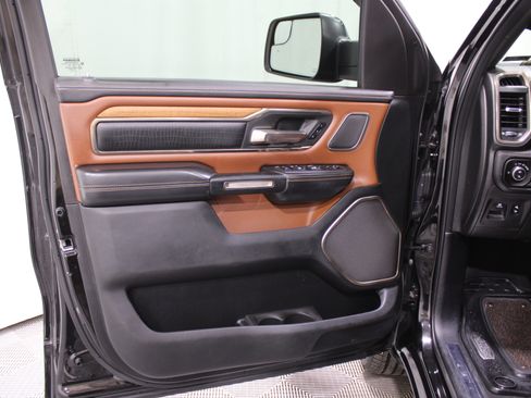 Used 2019 RAM 1500 Limited image 6