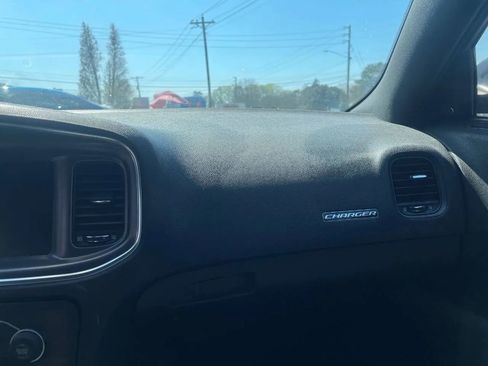 Used 2016 Dodge Charger R/T w/ Navigation & Travel Group image 18