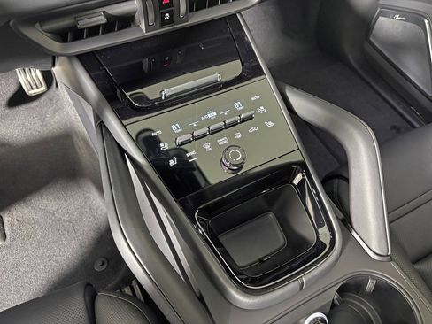 New 2026 Porsche Cayenne GTS image 31