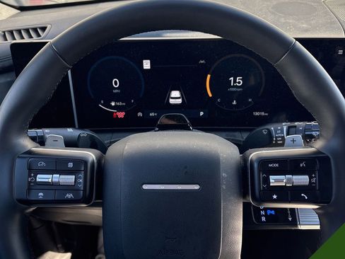 Used 2024 Hyundai Santa Fe Limited image 8