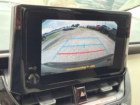 Used 2026 Toyota Corolla LE FWD image 23